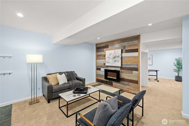 16820 269th Avenue SE, Issaquah, WA 98027