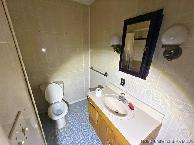 1716 Marlowe Drive, Clarksville, IN 47129