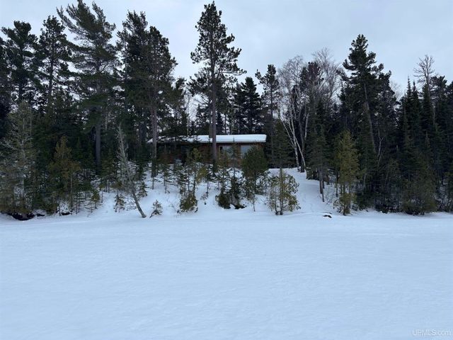 11305 M-26 Highway, Eagle Harbor, MI 49950