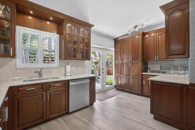 13230 Saint Tropez Circle, Palm Beach Gardens, FL 33410