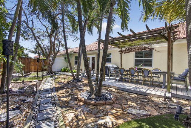 13230 Saint Tropez Circle, Palm Beach Gardens, FL 33410