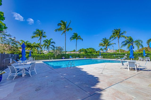 13230 Saint Tropez Circle, Palm Beach Gardens, FL 33410