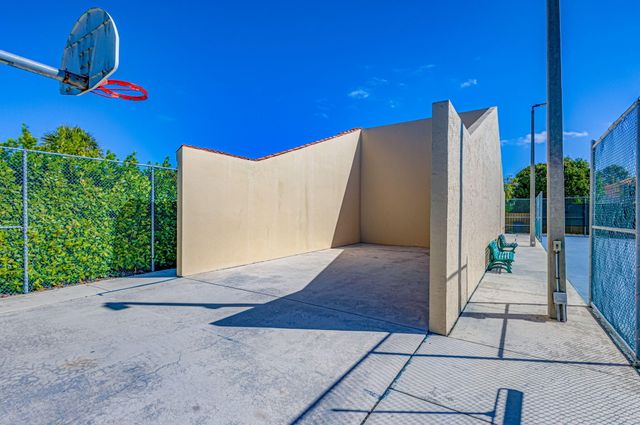 13230 Saint Tropez Circle, Palm Beach Gardens, FL 33410