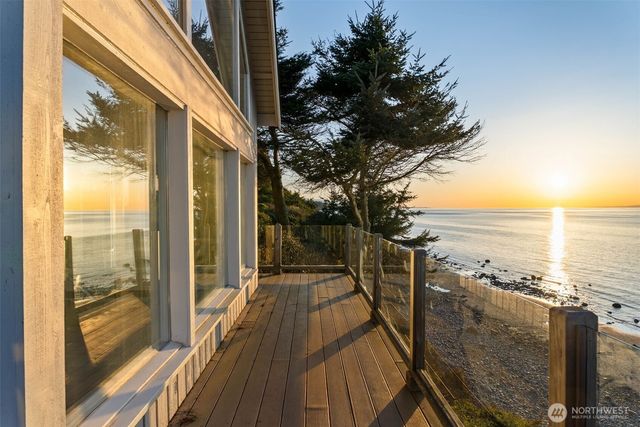 1034 57th Street, Port Townsend, WA 98368