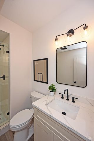3053 Wasson Road, Cincinnati, OH 45209