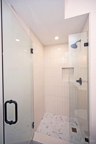 3053 Wasson Road, Cincinnati, OH 45209