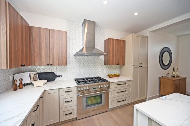 3053 Wasson Road, Cincinnati, OH 45209