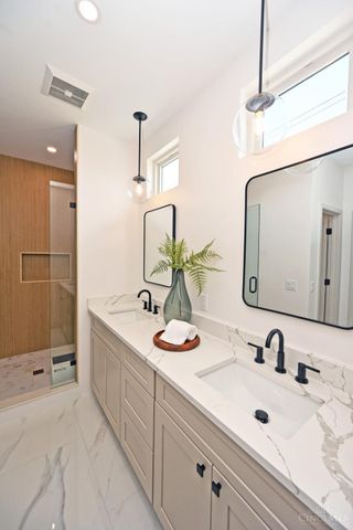 3053 Wasson Road, Cincinnati, OH 45209