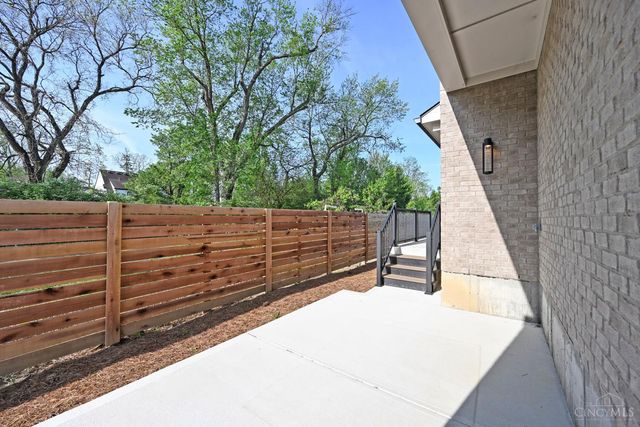 3053 Wasson Road, Cincinnati, OH 45209