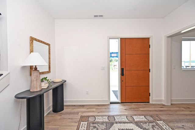 3053 Wasson Road, Cincinnati, OH 45209