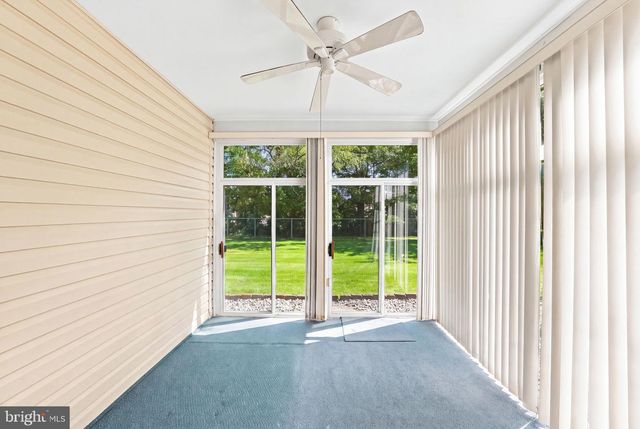 218 WAGON WHEEL LN, Columbus, NJ 08022