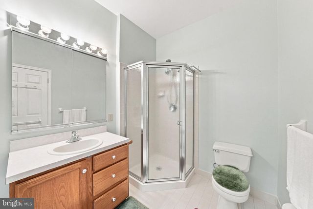218 WAGON WHEEL LN, Columbus, NJ 08022