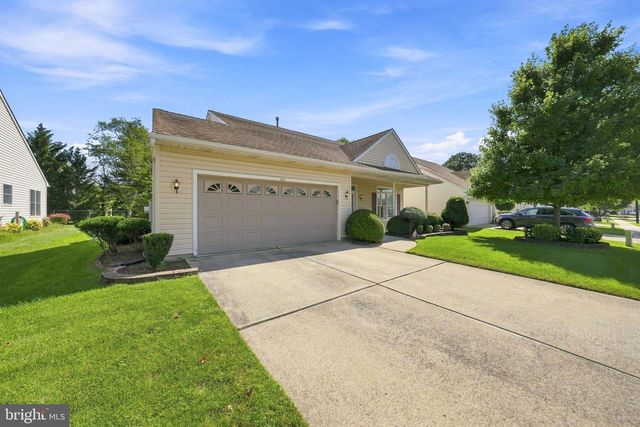 218 WAGON WHEEL LN, Columbus, NJ 08022