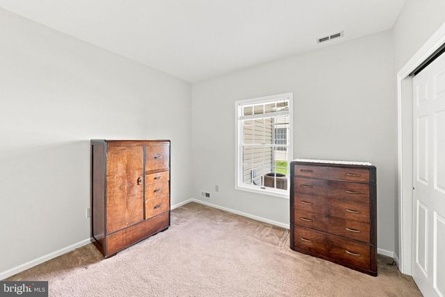218 WAGON WHEEL LN, Columbus, NJ 08022