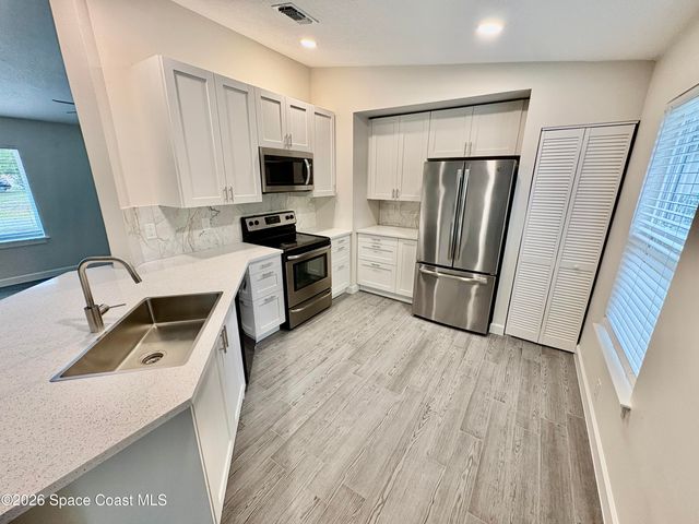 1274 Coral Reef Avenue NW, Palm Bay, FL 32907