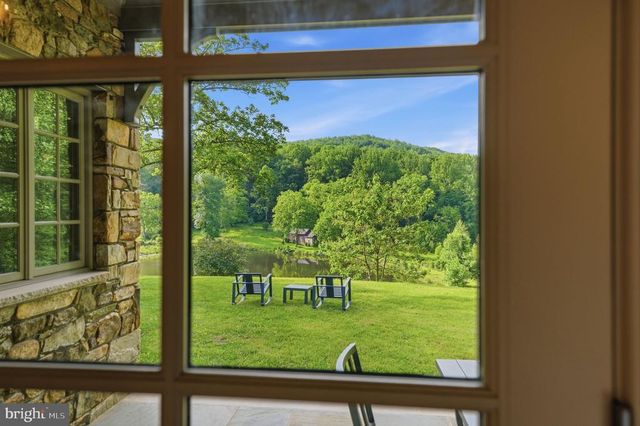 3665 CREELS LN, The Plains, VA 20198
