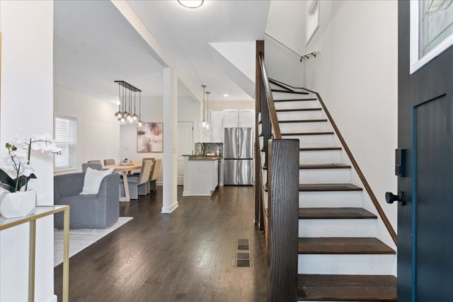 3439 N Paulina Street, Chicago, IL 60657