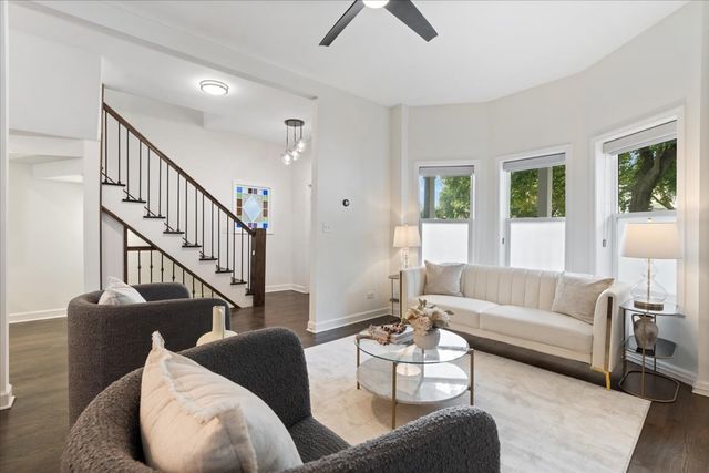 3439 N Paulina Street, Chicago, IL 60657