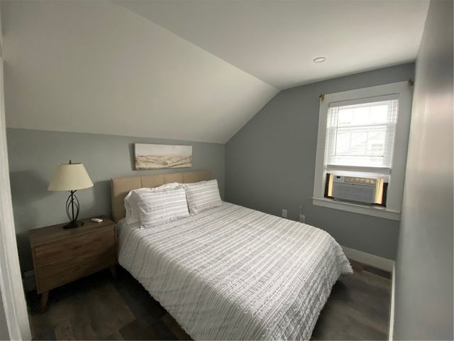 9 Potter Street, Newport, RI 02840