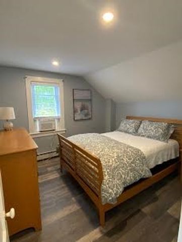 9 Potter Street, Newport, RI 02840