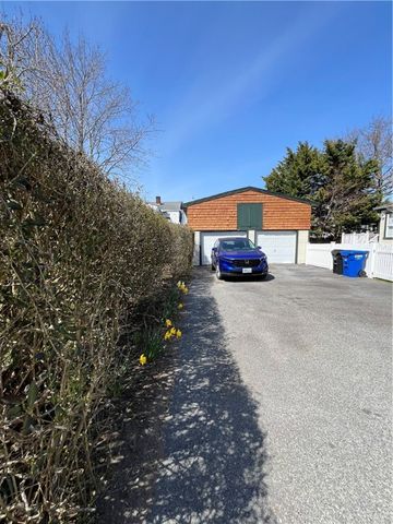 9 Potter Street, Newport, RI 02840