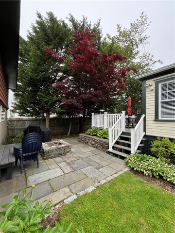 9 Potter Street, Newport, RI 02840