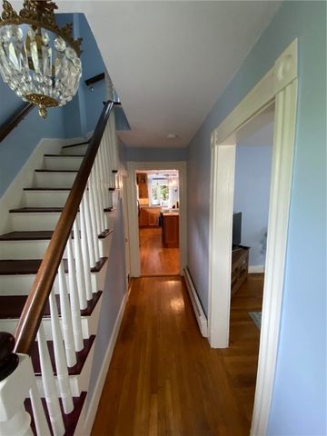 9 Potter Street, Newport, RI 02840