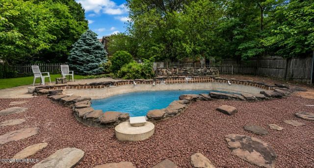 210 Church Street, Belford, NJ 07718
