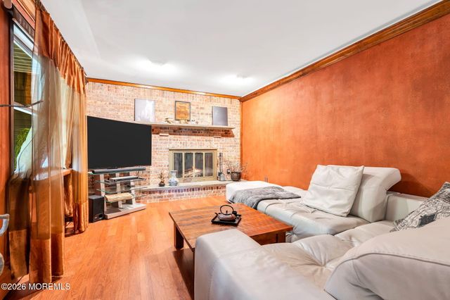 210 Church Street, Belford, NJ 07718