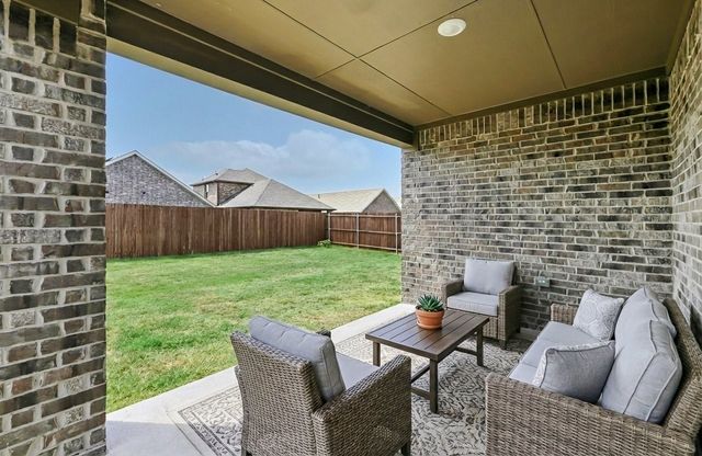 616 New Dawn Drive, Lavon, TX 75166