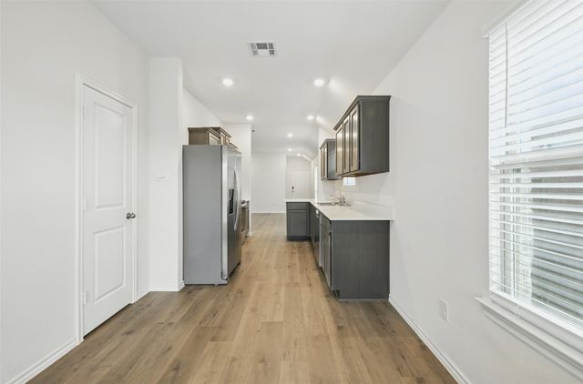 616 New Dawn Drive, Lavon, TX 75166