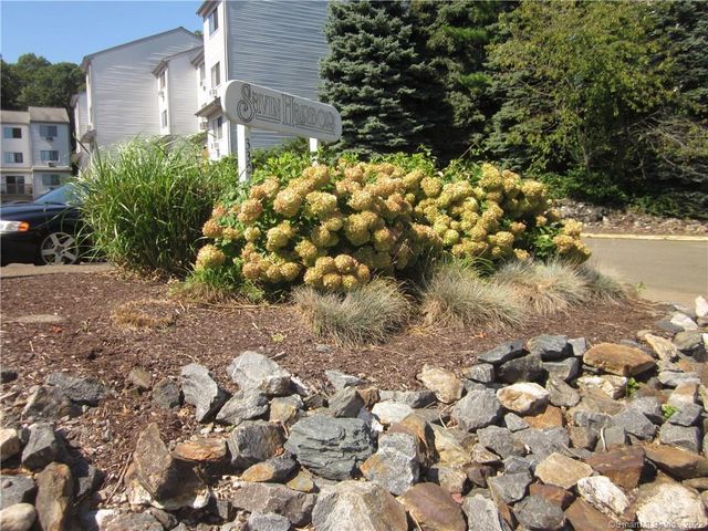 330 Savin Avenue 18, West Haven, CT 06516