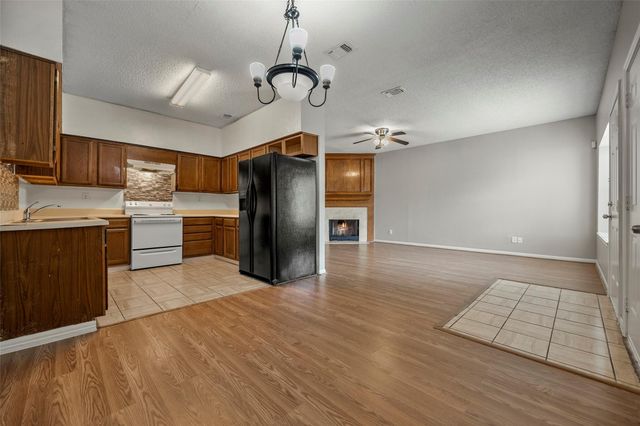 7120 Deer Creek Court, Spring, TX 77379