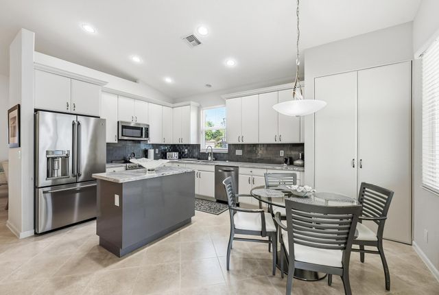 2737 Clipper Circle, West Palm Beach, FL 33411