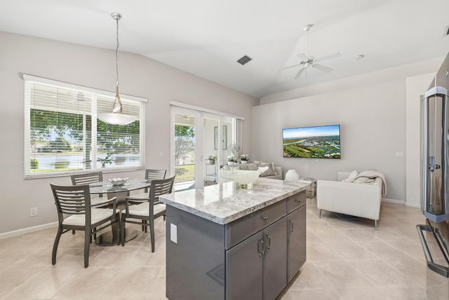 2737 Clipper Circle, West Palm Beach, FL 33411