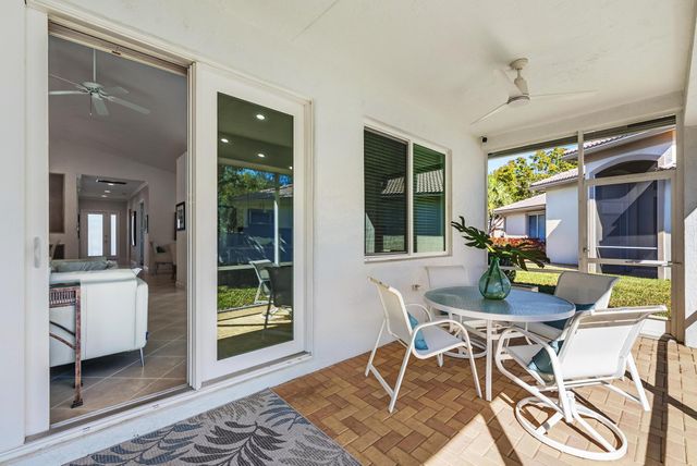 2737 Clipper Circle, West Palm Beach, FL 33411