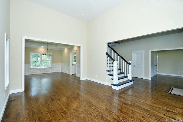 1 Lotto Court, Lake Grove, NY 11755