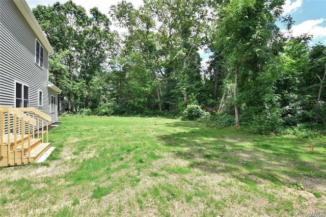1 Lotto Court, Lake Grove, NY 11755