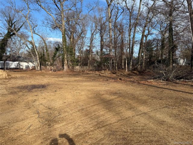 1 Lotto Court, Lake Grove, NY 11755