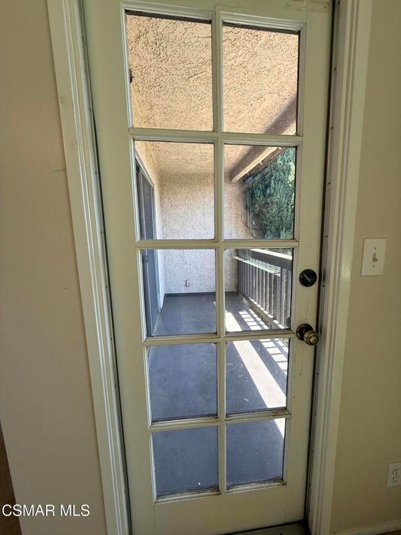 Image 13 of property listing at 15638 Viewridge Lane, Granada Hills, CA 91344