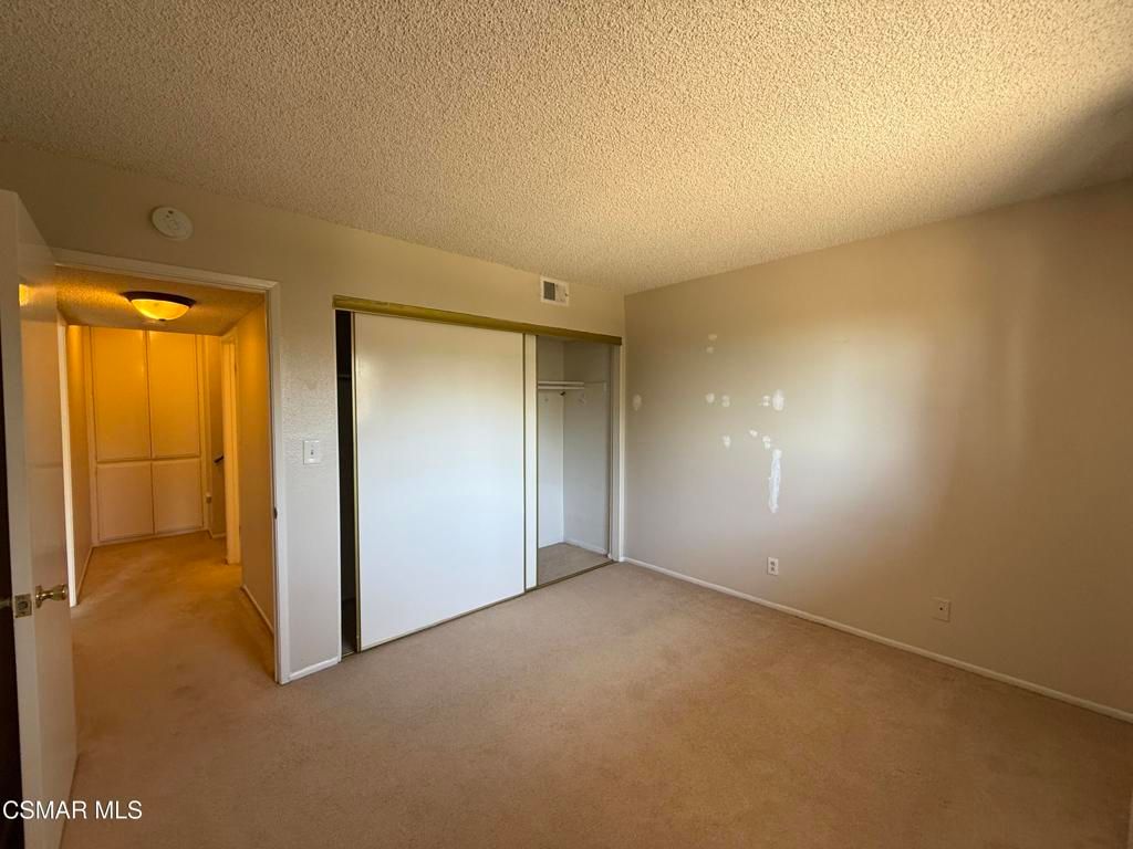 Image 18 of property listing at 15638 Viewridge Lane, Granada Hills, CA 91344