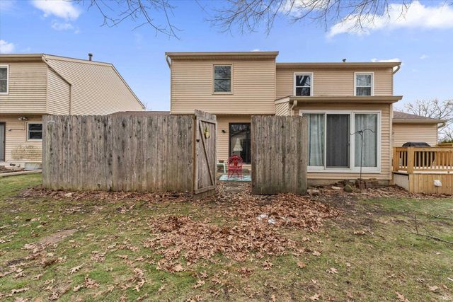 1811 Somersworth Drive, South Bend, IN 46614