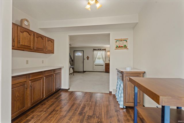 1811 Somersworth Drive, South Bend, IN 46614