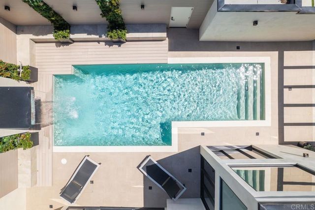 2684 Costebelle Drive, La Jolla, CA 92037