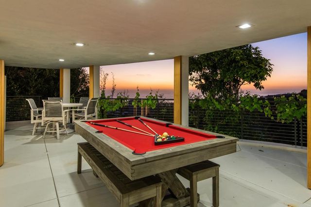 2684 Costebelle Drive, La Jolla, CA 92037