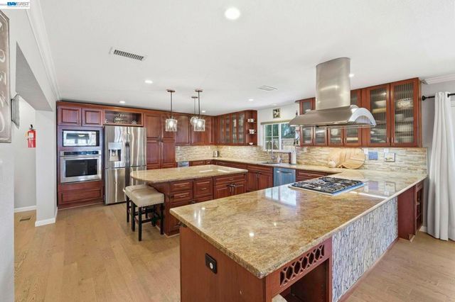 1723 Curletto Dr, Concord, CA 94521