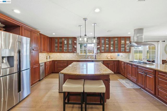 1723 Curletto Dr, Concord, CA 94521