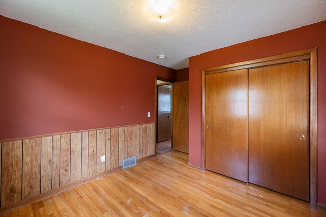 1025 Hoffman Avenue, Des Moines, IA 50316