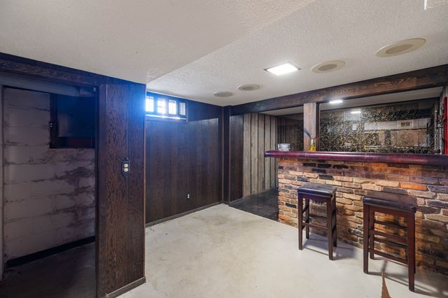 1025 Hoffman Avenue, Des Moines, IA 50316