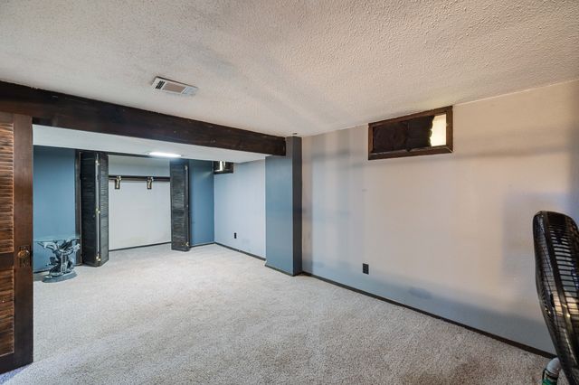 1025 Hoffman Avenue, Des Moines, IA 50316